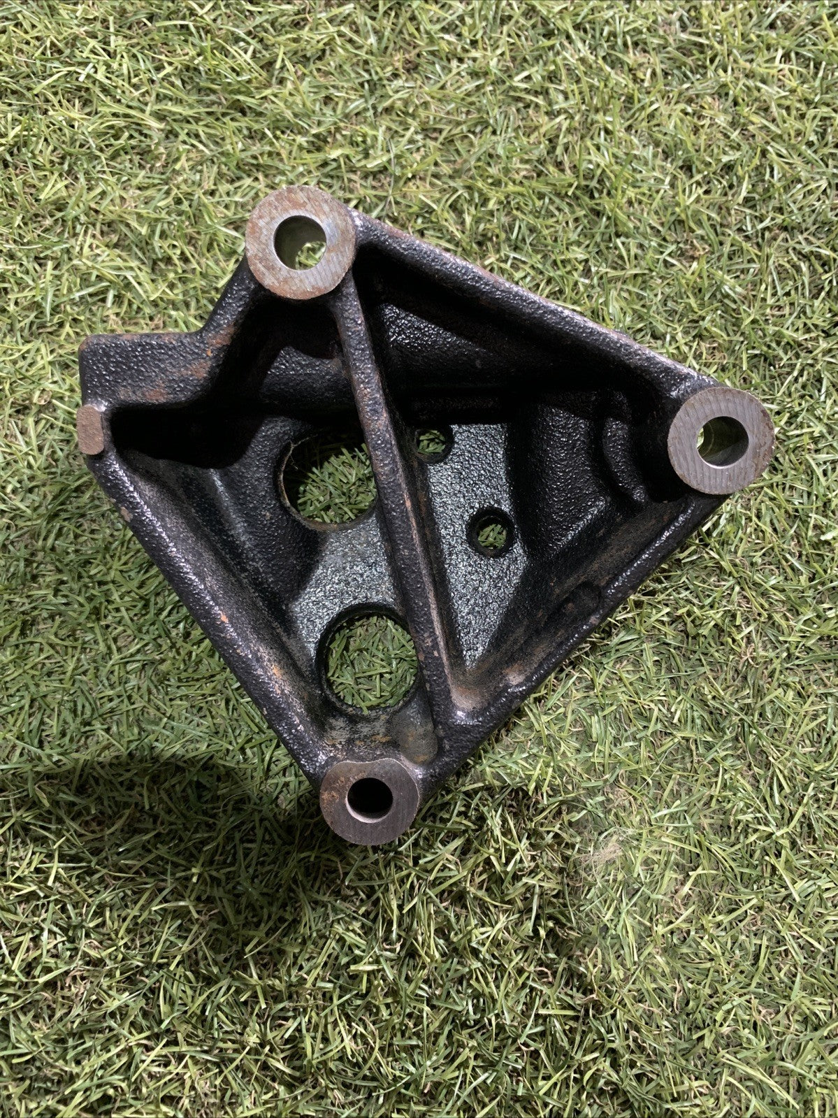 Supporto Motore Toyota C-HR 2016 1.8 Hybrid 37060V2DA 2ZR-FXE