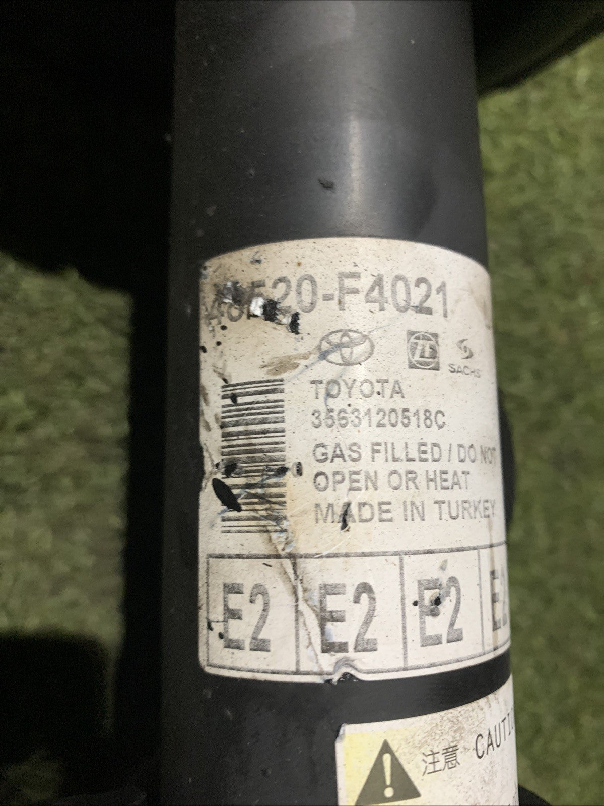 AMMORTIZZATORE ANTERIORE SINISTRO TOYOTA C-HR 2016-2019 1-8 HYBRID 48520-F4021