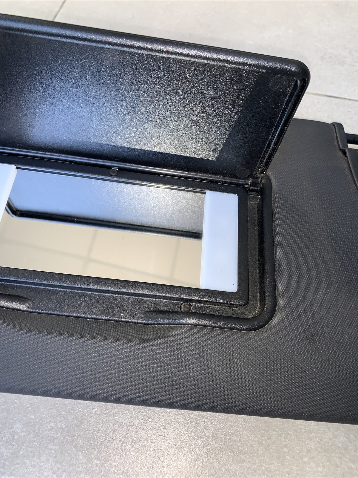 ALETTA PARASOLE SINISTRA SX LATO GUIDA FORD KUGA  2019-2021 LJ6BS04101