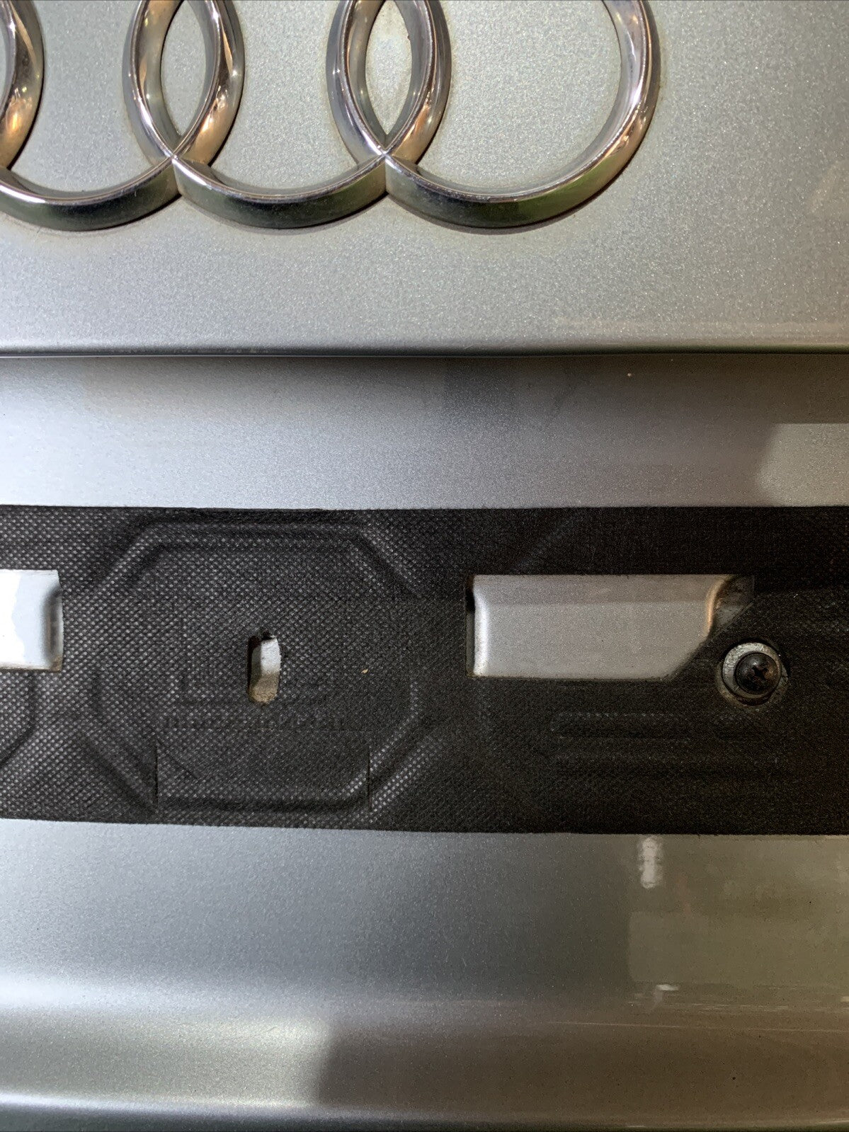 cofano baule bagagliaio posteriore audi A4 berlina 2010