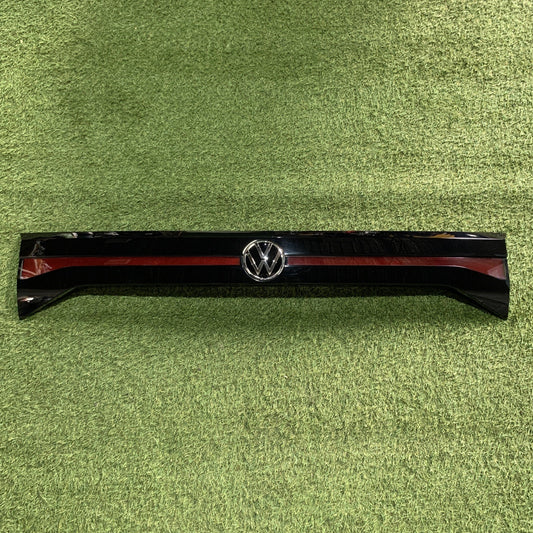 FANALE STOP CENTRALE PORTELLONE POSTERIORE  VOLKSWAGEN T-CROSS 2022 2GM827577J