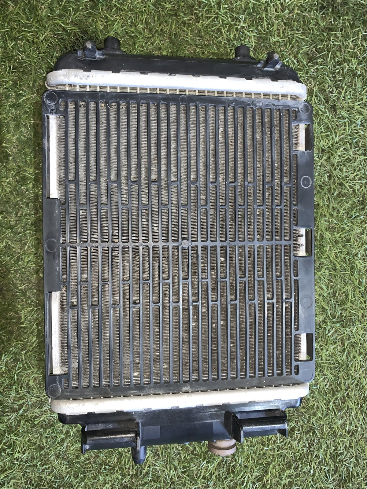 Radiatore Acqua Ausiliare Audì RSQ3 2.5 8K0121212D