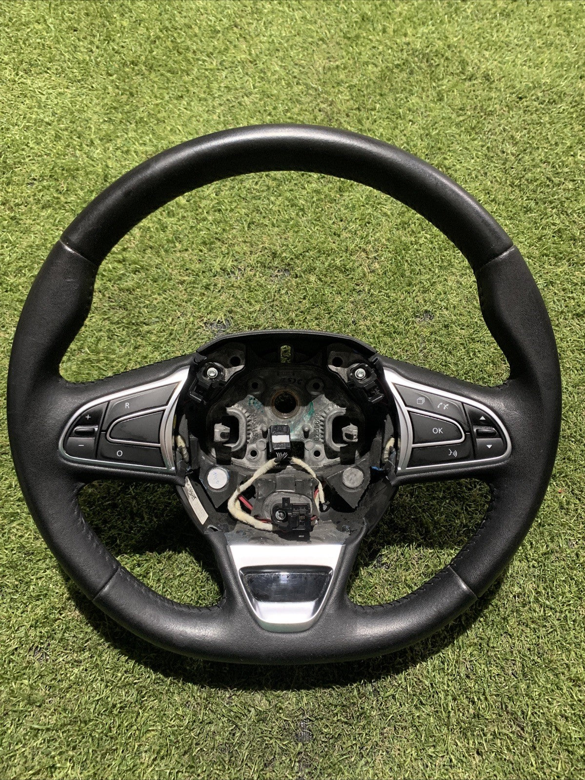 Volante In Pelle Con Comandi Renault Kadjar 484005825R