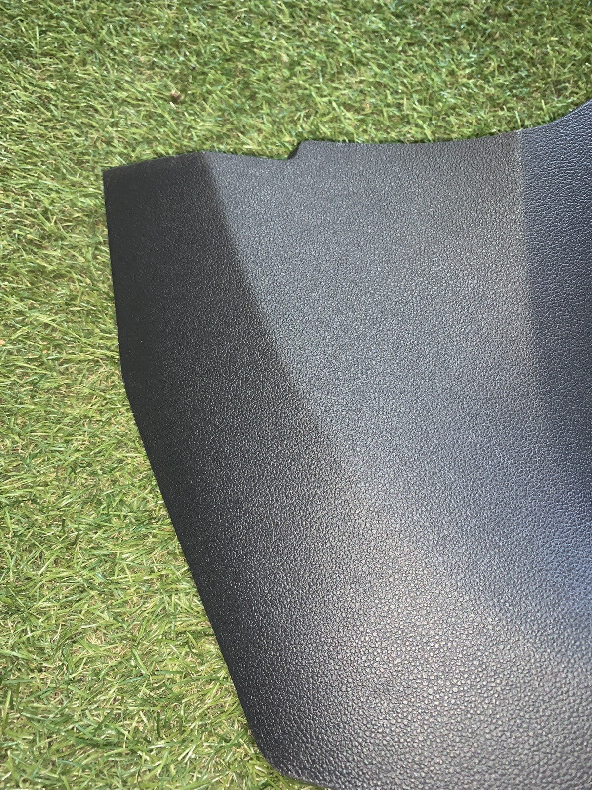 Rivestimento Battitacco Anteriore Destro Volkswagen T-Roc 2GA863484