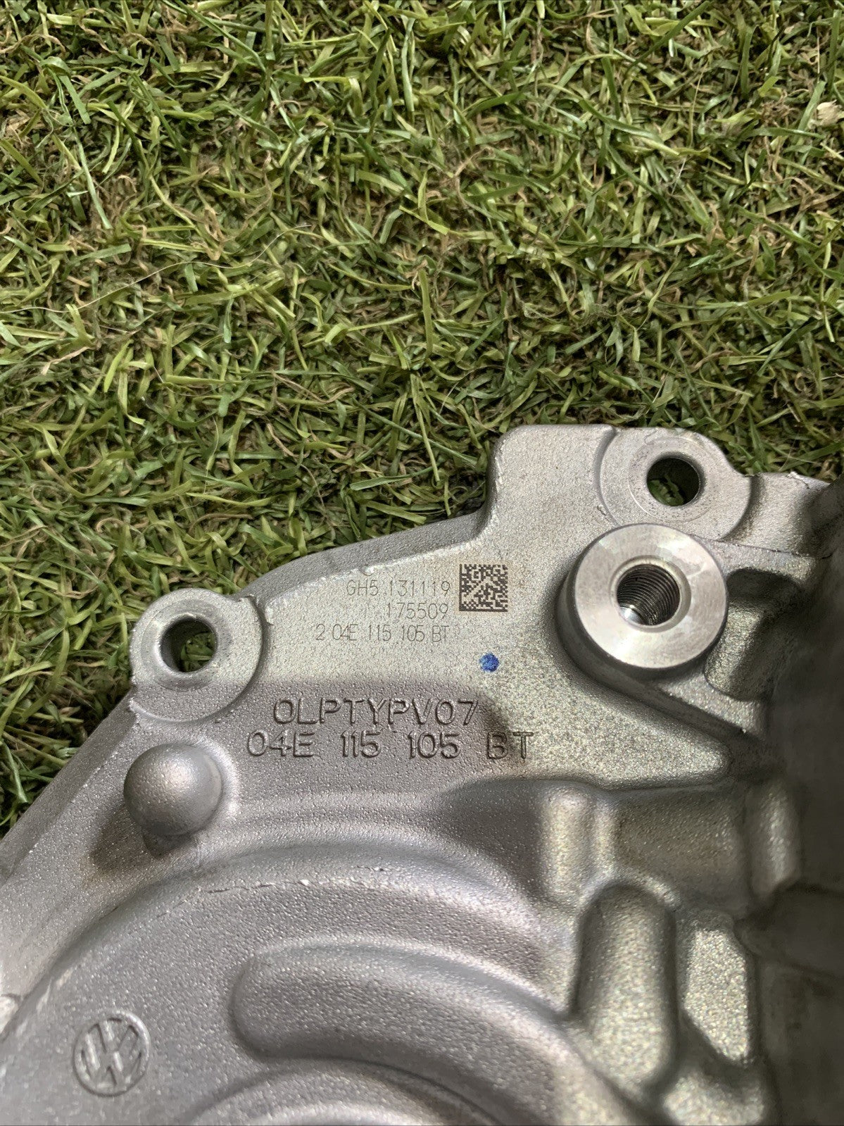 Pompa Olio Volkswagen T-Roc 1.0 Turbo Benzina DKR 04E115109AC