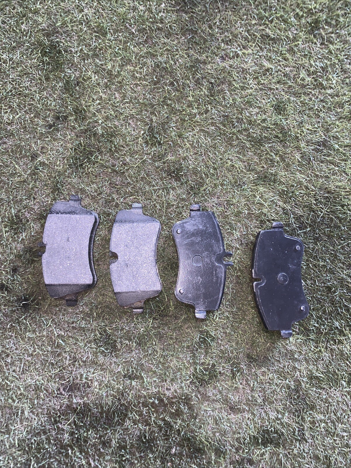 KIT Pastiglie freno anteriori MERCEDES C,W203/S203,Coupé, CL203,CLK,A209,SLK.