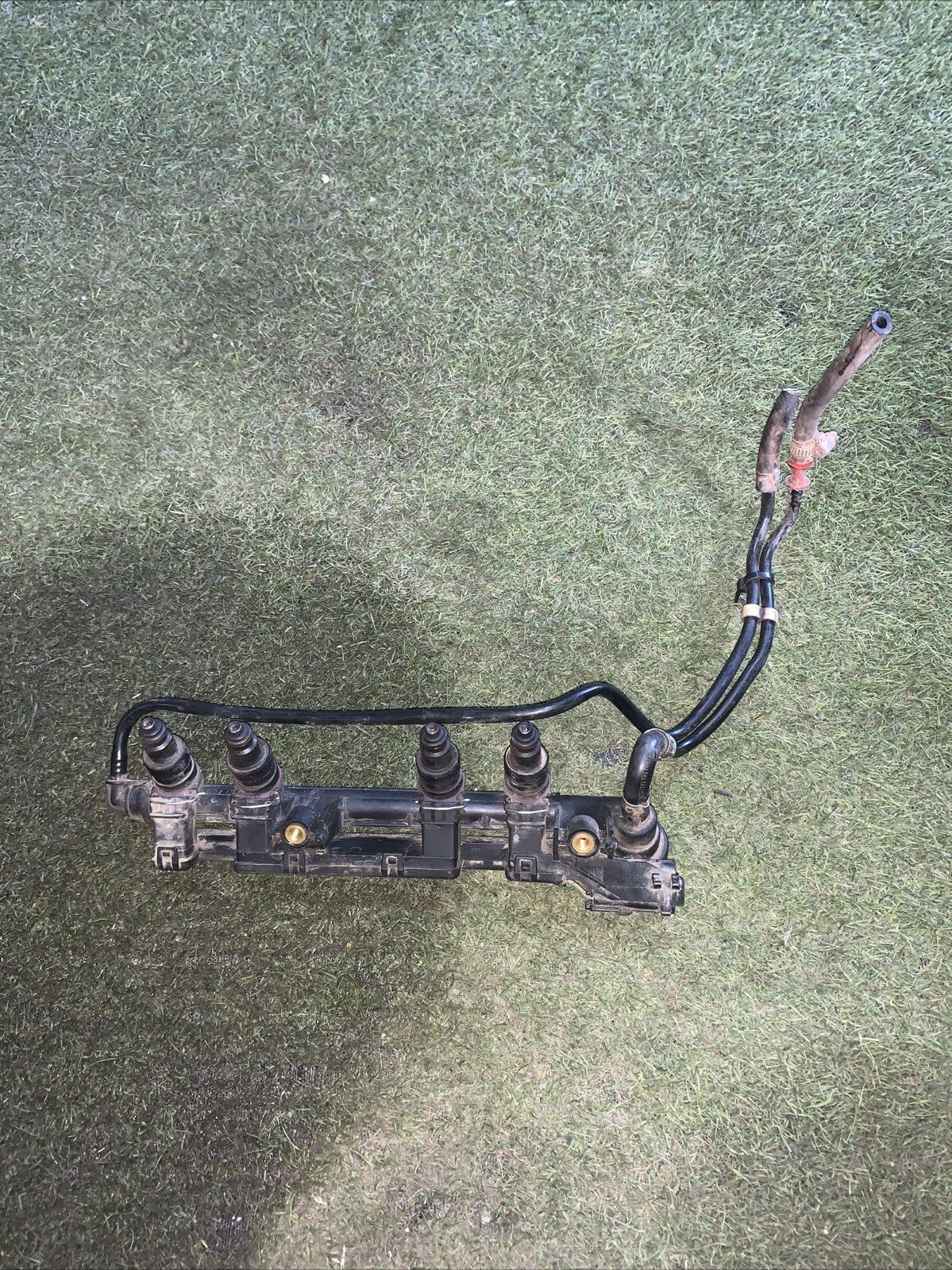 7700870914 FLAUTO INIETTORI RENAULT Clio Serie 1.2 benzina (1997)