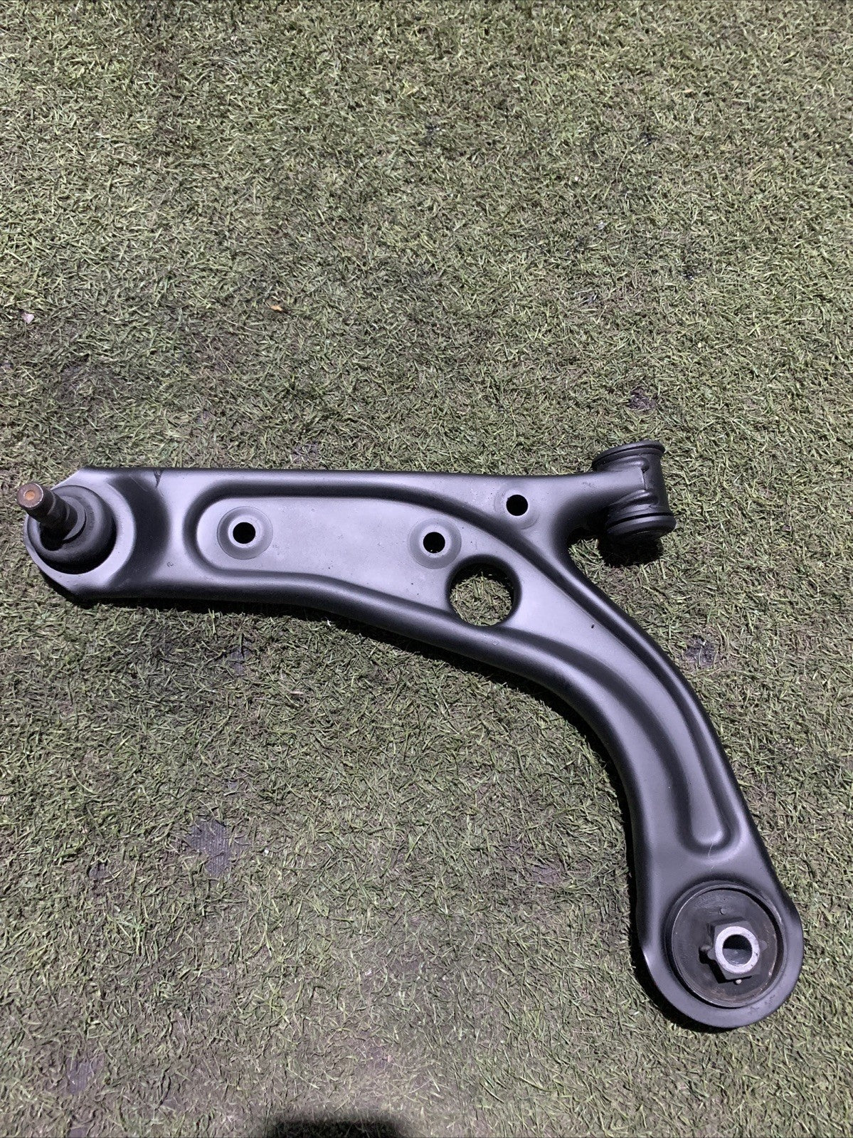 BRACCIO OSCILLANTE ANTERIORE SINISTRO LANCIA Ypsilon 4° Serie 519567090 Dal 2011