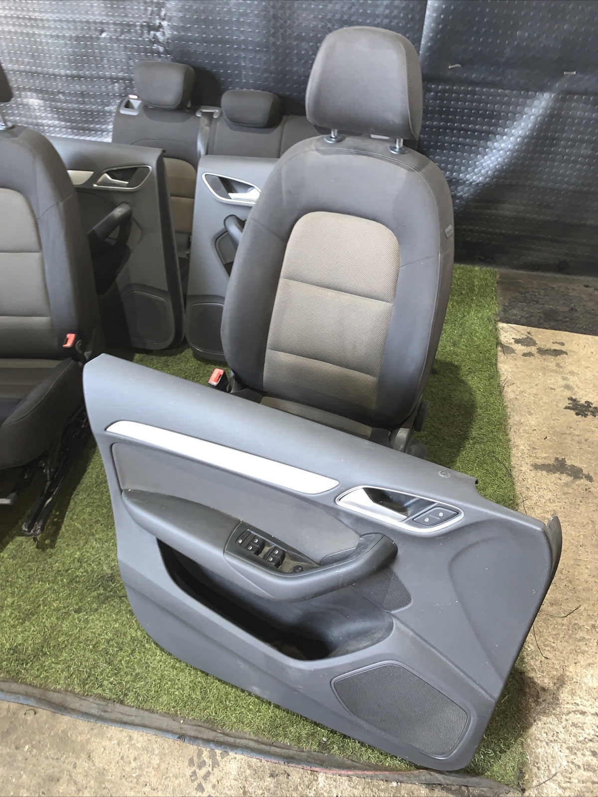 Tappezzeria Completa Audì Q3 2011