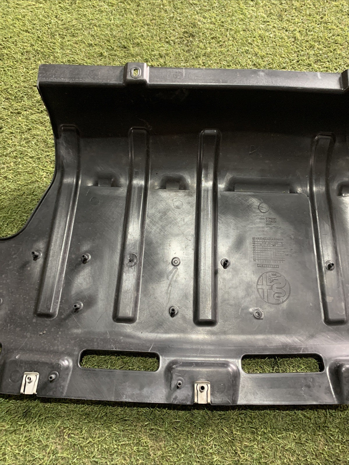 50536526 RIPARO INFERIORE PARAURTI POSTERIORE ALFA ROMEO GIULIA 2 (952)(2016  )