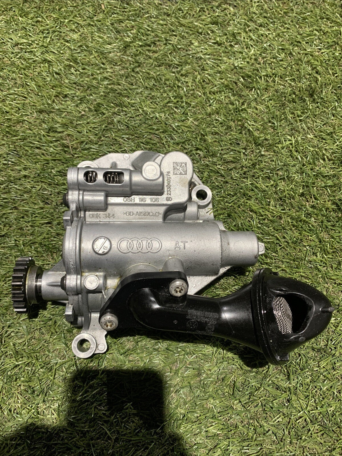 Pompa Olio Volkswagen Golf 7 2.0 Benzina 245 CV 06H115105GD