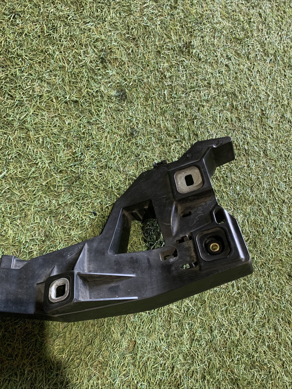 Staffa Faro Anteriore Sinistro Audi Q2 81A805607B