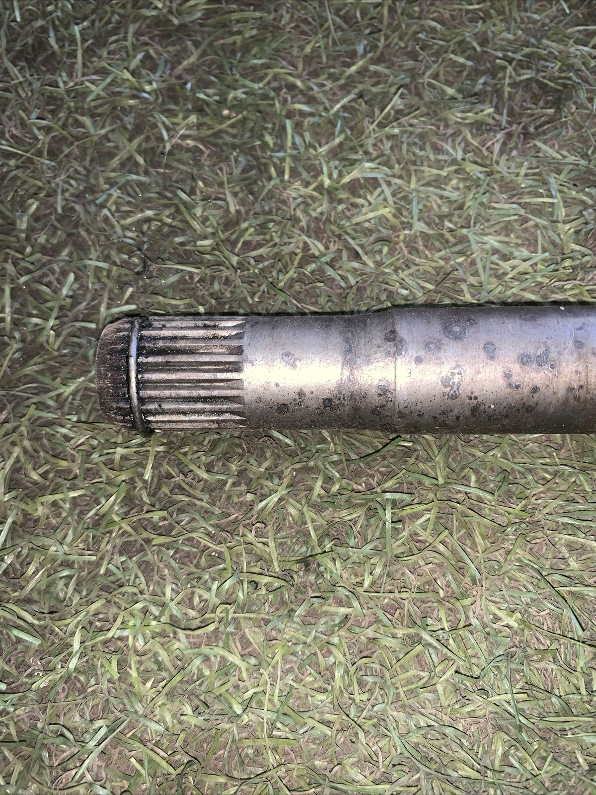 8V51-3B436-AE SEMIASSE SEMIALBERO ANTERIORE DESTRO FORD FIESTA 1.4