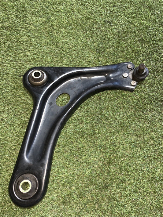 Braccio Oscillante Anteriore Destro Peugeot 2008 Anno 2013 1.6 Diesel 9803286480