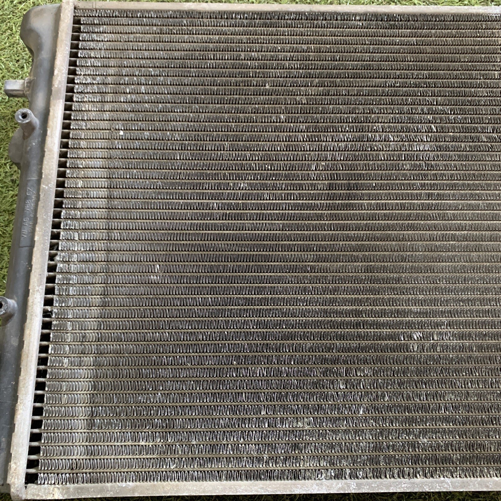 RADIATORE ACQUA VOLKSWAGEN POLO ( 2001 > 2010 ) 6Q0121253R ORIGINALE