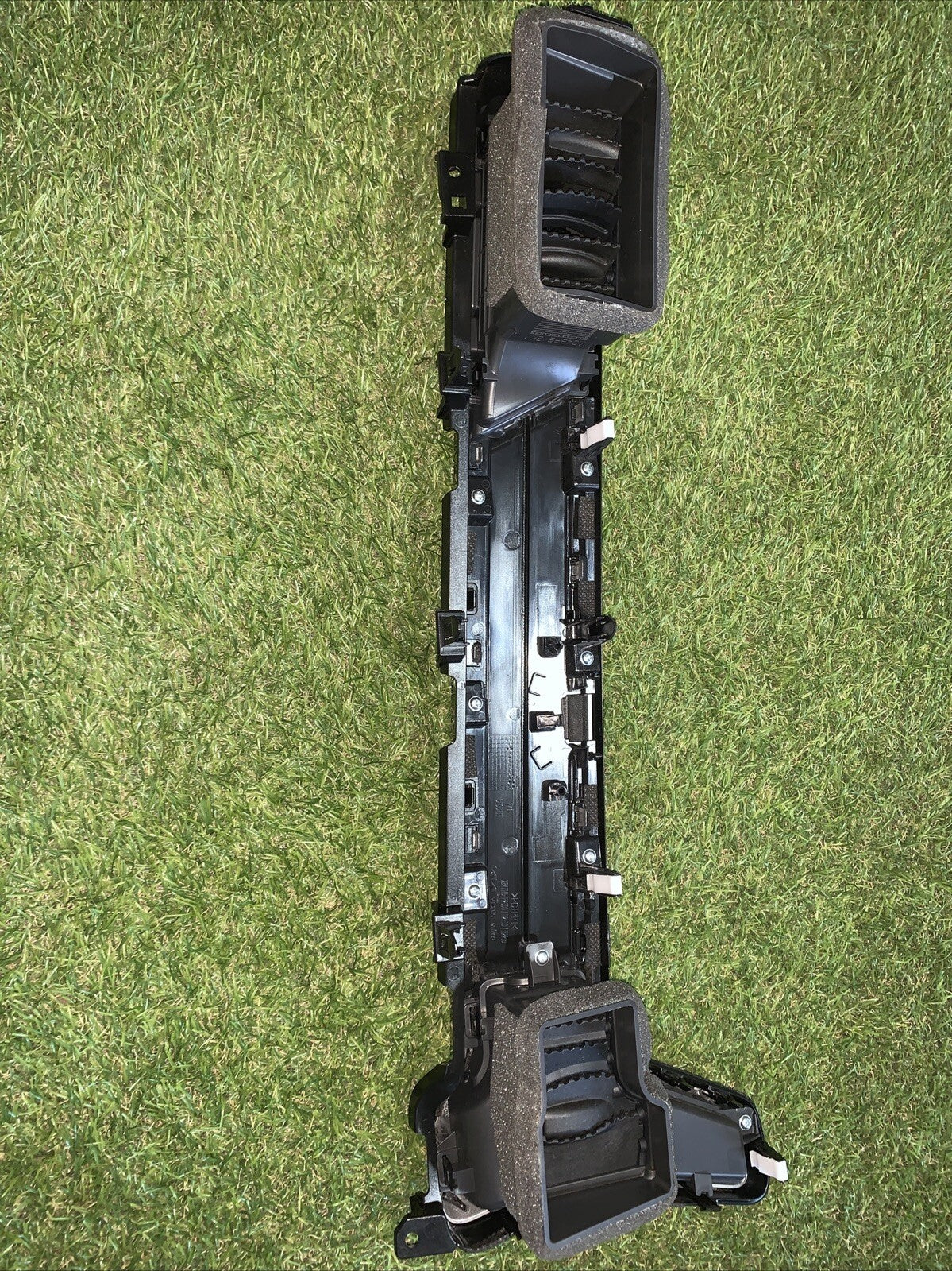 Aeratore Destro X847M5-R2000 per KIA SPORTAGE 2023