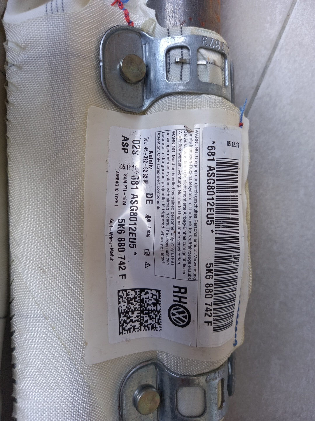 airbag tendina laterale destra VOLKSWAGEN GOLF 6 5K6880742F