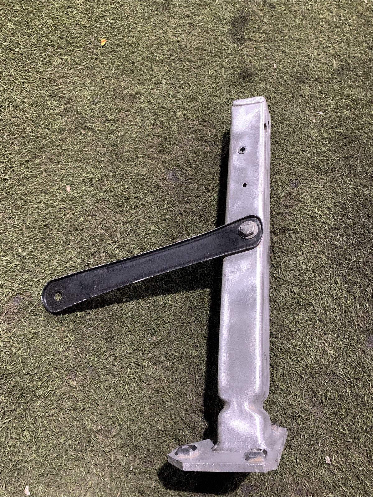 Longheremo Puntale Anteriore Sinistro Fiat 500L 2013 51883512