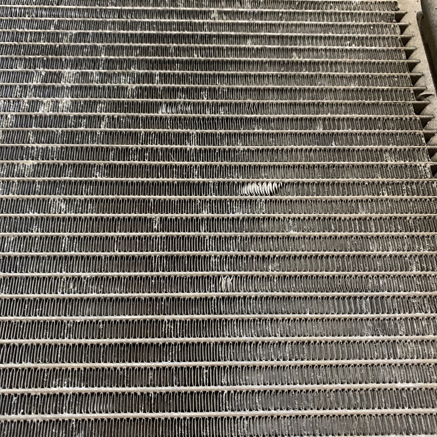 9655009380 RADIATORE ARIA CONDIZIONATA CITROEN C3 1.4 HDI (2)