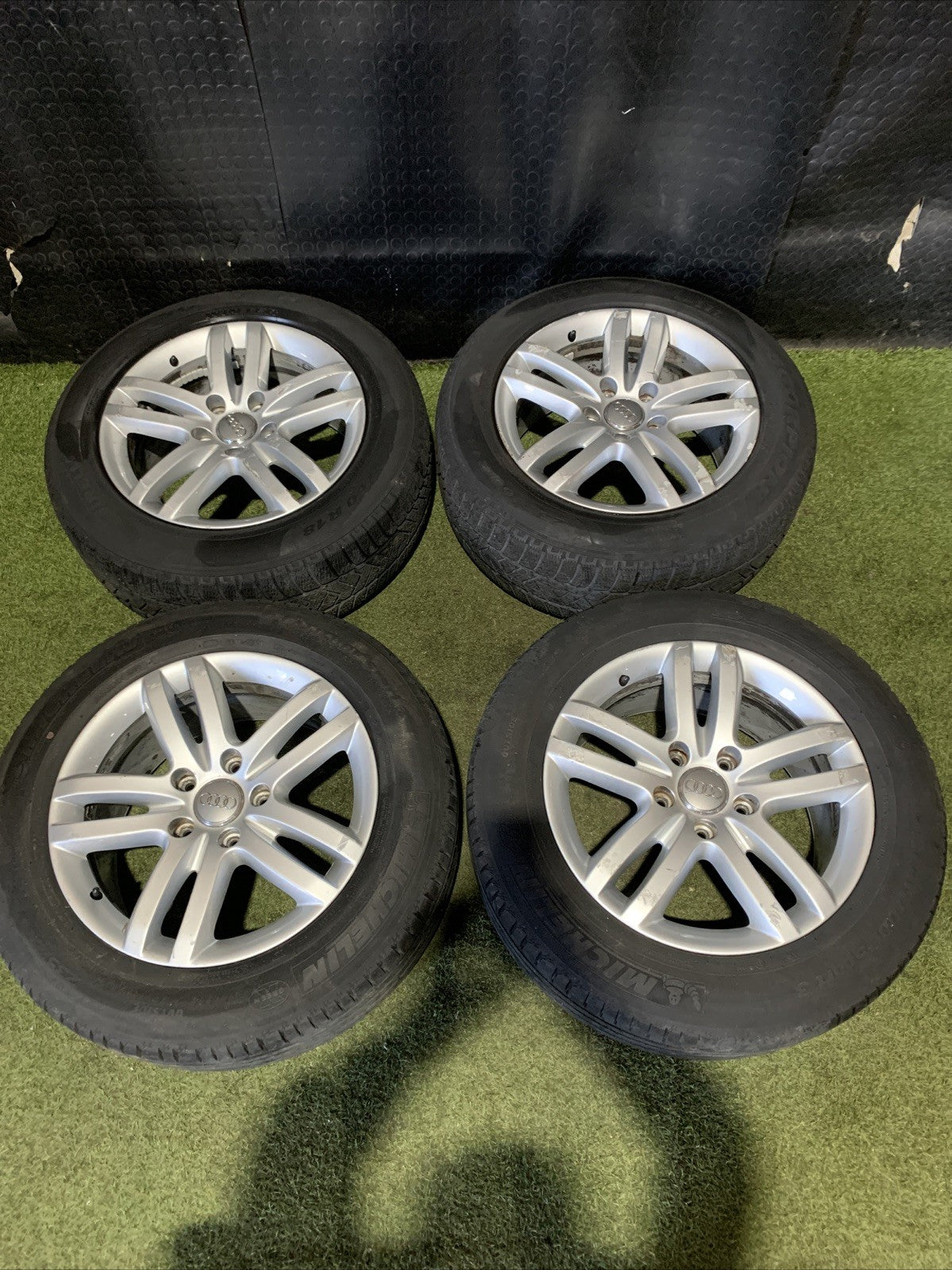Cerchi In Lega Con Gomme 18 Audi Q7 2006 4L0601025B