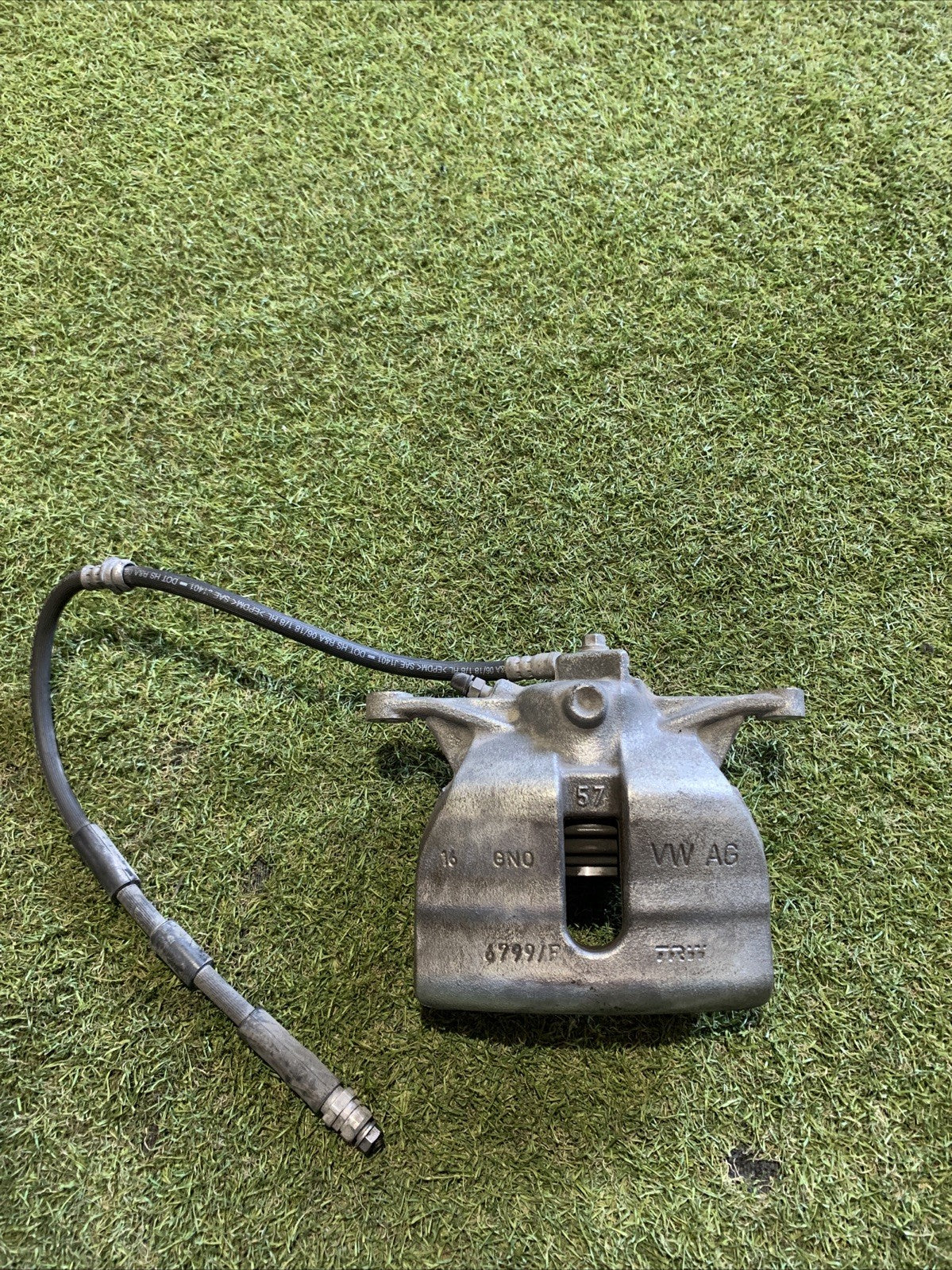 Pinza Freno Anteriore Destra Audi Q2 2018 1.6 Diesel 8V0615124D