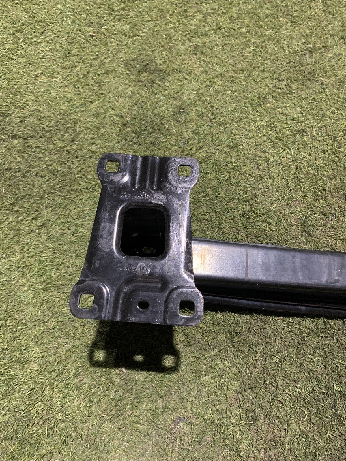 TRAVERSA PARAURTI POSTERIORE PER AUDI Q2 Serie (GAB) 81A807309A (16>)