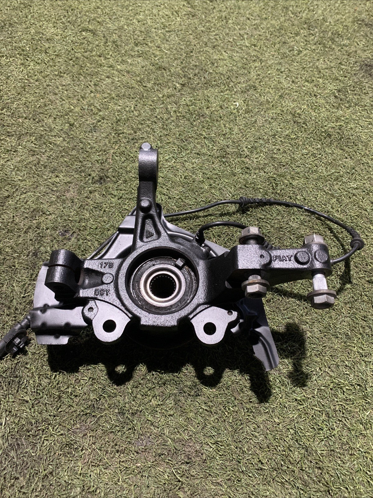 Mozzo Montante Fusello Anteriore Sinistra Fiat 500L 1.3 MJT 51910432