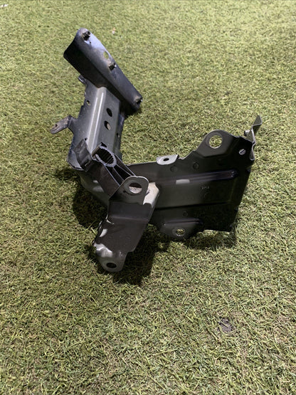 Staffa Parafango Anteriore Sinistro Audi Q7 2016 4M0821131C