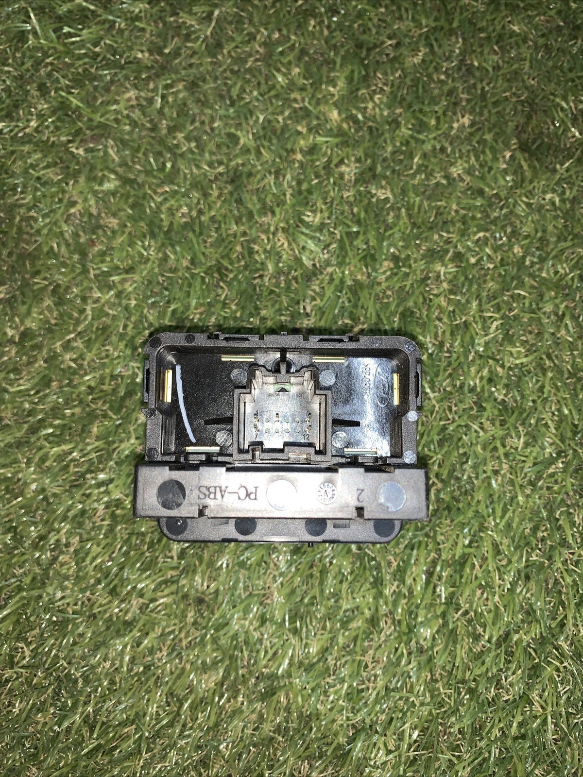 LJ6T-11B573-CBW PANNELLO CONTROLLO INTERRUTTORE PULSANTE FORD KUGA ANNO 2022