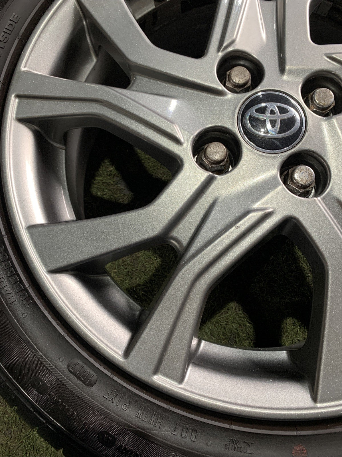 Cerchio In Lega Da 16 Con Gomma Toyota Yaris 2018 42611-0DC70 (2)