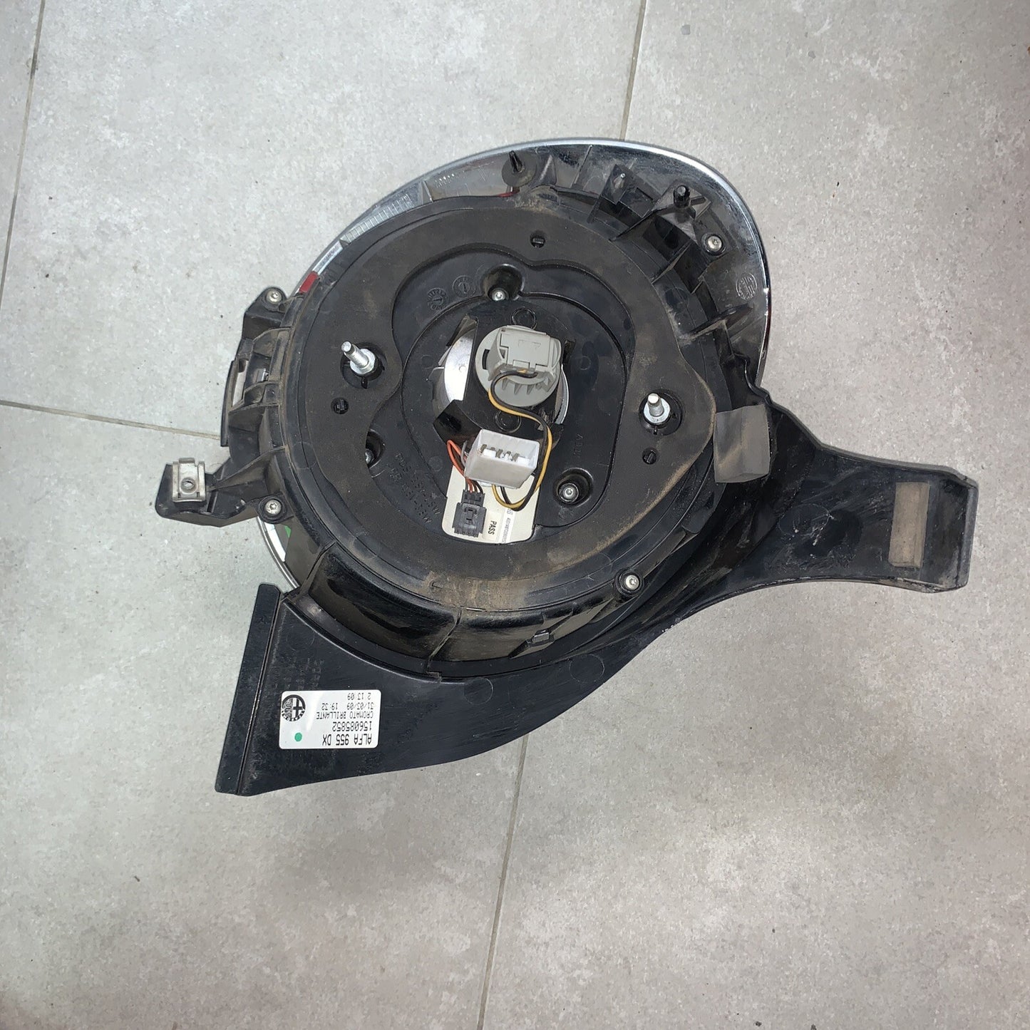 156085852 FANALE POSTERIORE DX ALFA ROMEO MITO Cromato Brillante