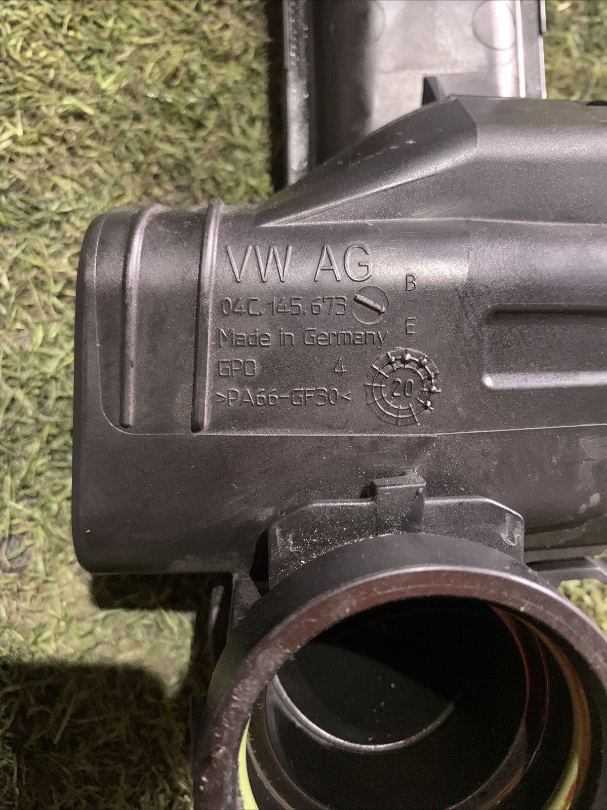 Tubo Aspirazione Filtro Aria Volkswagen Polo 2024 1.0 Benzina 04C145673