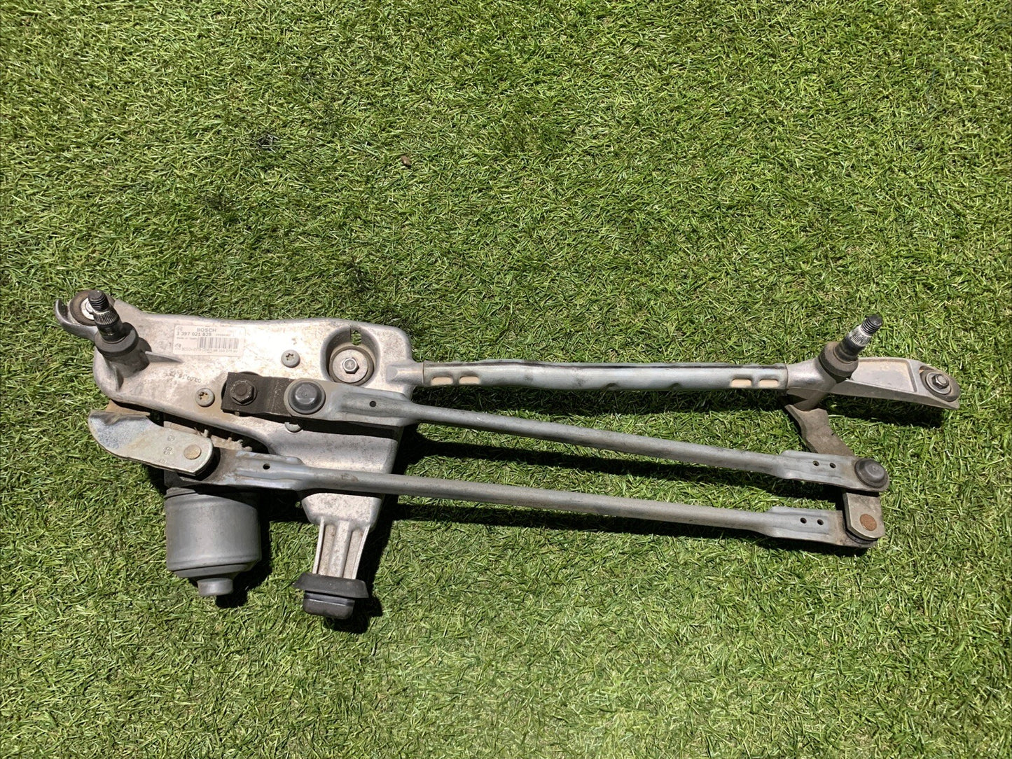 3397021828 9810327980 MOTORINO TERGICRISTRALLO ANTERIORE PEUGEOT 308 2016