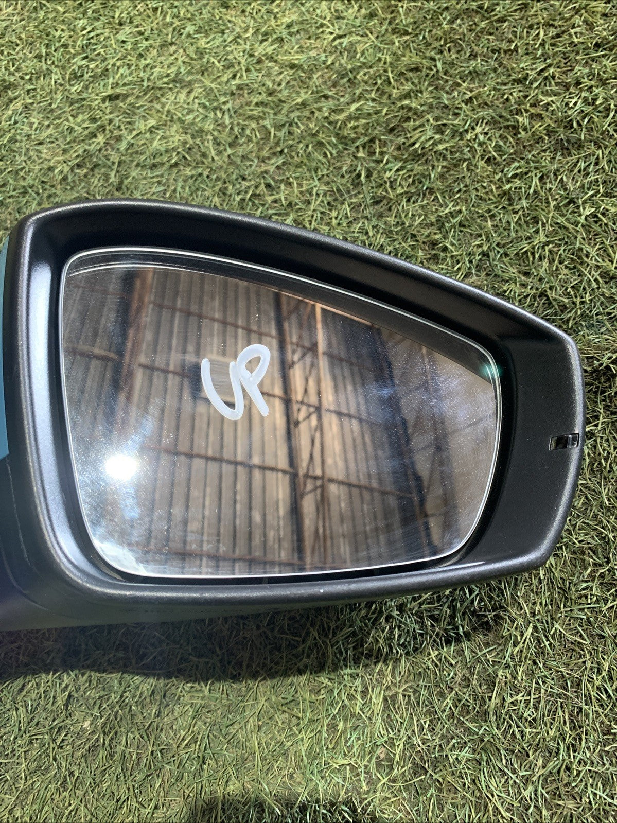 SPECCHIETTO RETROVISORE DESTRO VOLKSWAGEN UP MANUALE 2 PIN