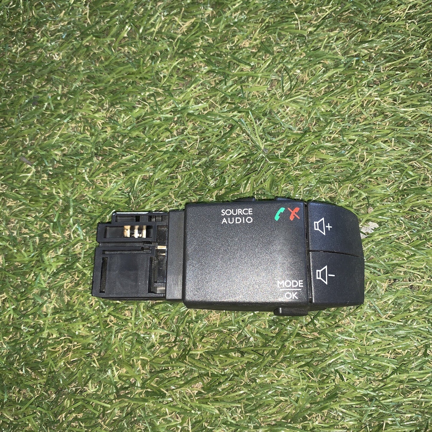 344422023GB LEVA COMANDI AL VOLANTE RENAULT CAPTUR