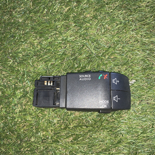 344422023GB LEVA COMANDI AL VOLANTE RENAULT CAPTUR