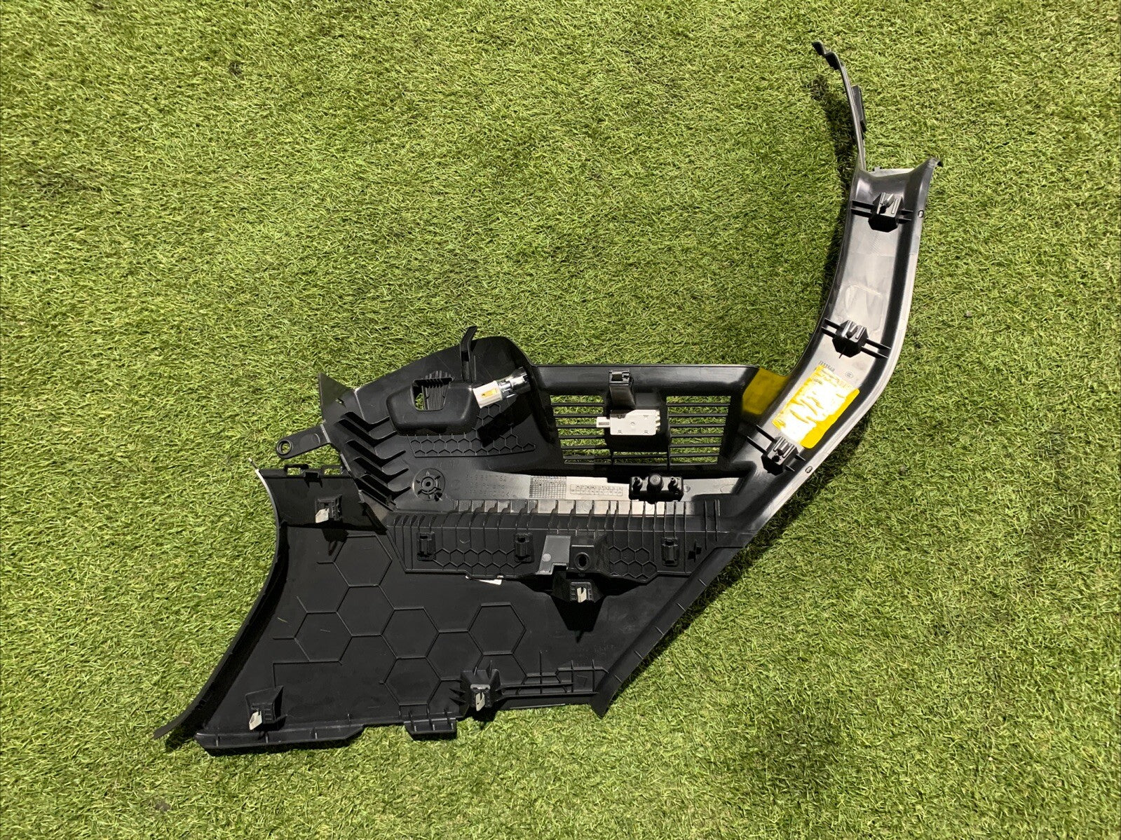 5H6867762 RIVESTIMENTO INTERNO SUPERIORE POSTERIORE BAGAGLIAIO DESTRO VW GOLF 8