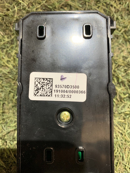 Pulsantiera Anteriore Sinistra Hyundai Tucson 2019 93570D3500
