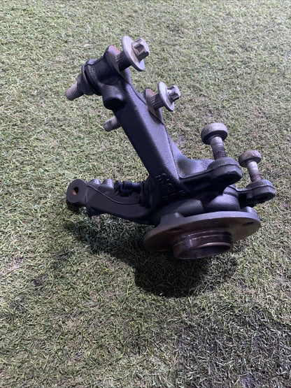 Mozzo Montante Fusello Anteriore Destro Peugeot 2008 2020 1.2 Benzina 9826532380