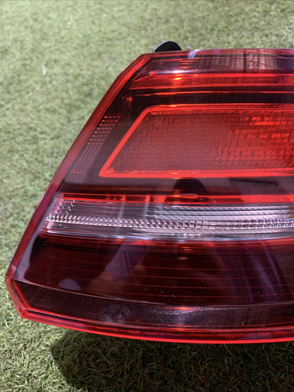 STOP FANALE POSTERIORE DESTRO PER AUDI A3 Sportback (8V4) 8V4945070 (16>)