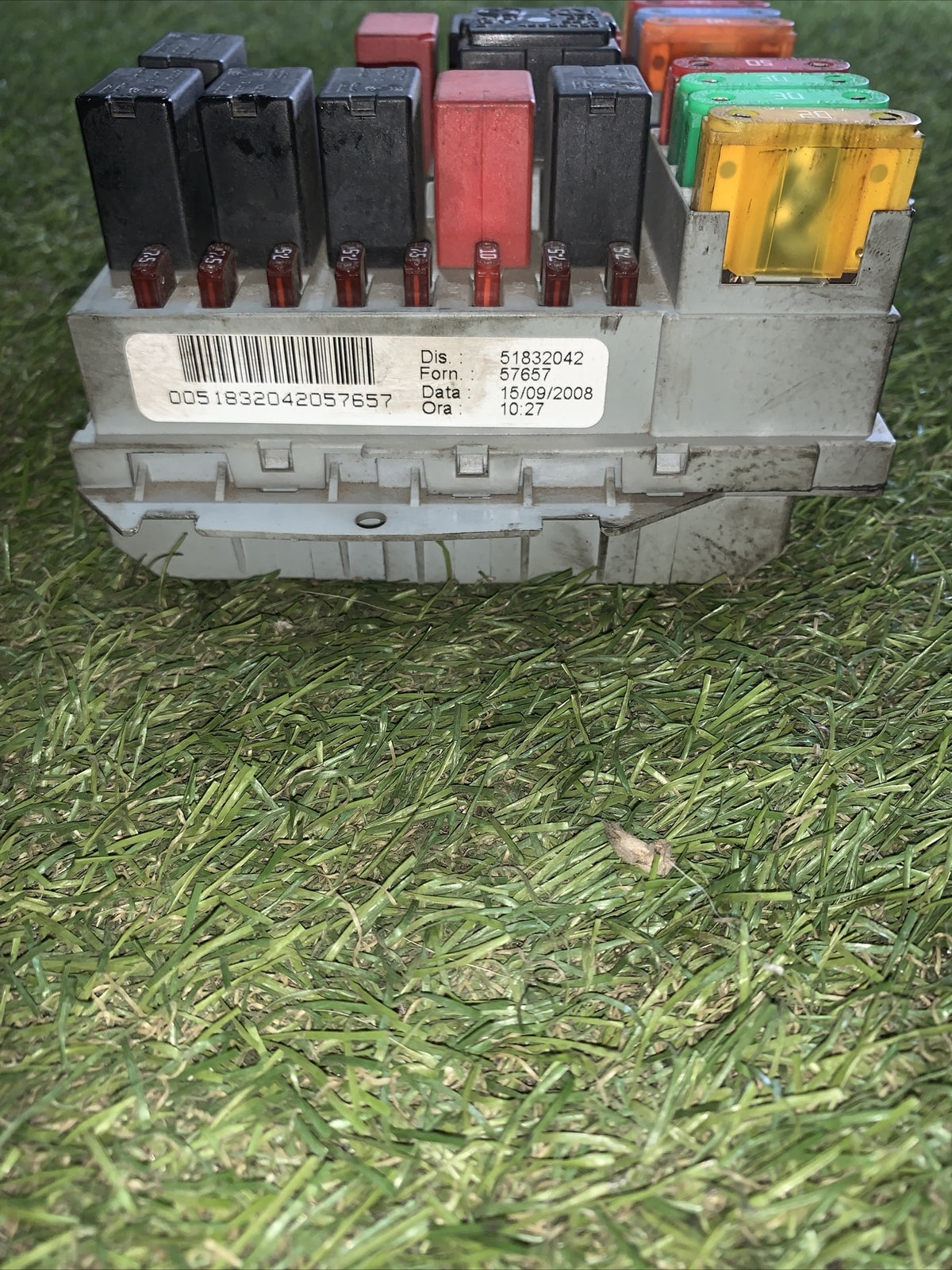 51832042 SCATOLA FUSIBILI FIAT BRAVO (198) 1.6 MULTIJET 16V MAN 6M KW77-105CV(2)