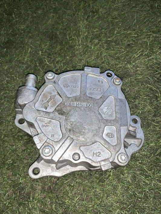 POMPA VUOTO AUDI A4-A5 8K2 8K5 - 2.0 TDI (2007 IN POI) 03L145100F DEPRESSORE