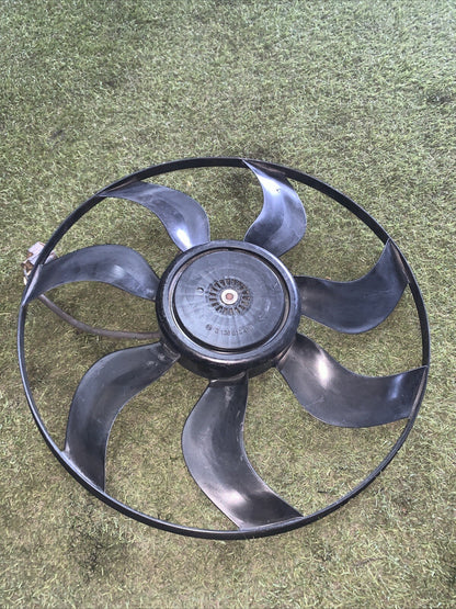 3136613450 VENTOLA RADIATORE MERCEDES CLA Serie (13) 2200 Diesel (2015)  925279