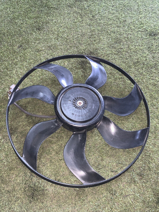 3136613450 VENTOLA RADIATORE MERCEDES CLA Serie (13) 2200 Diesel (2015)  925279