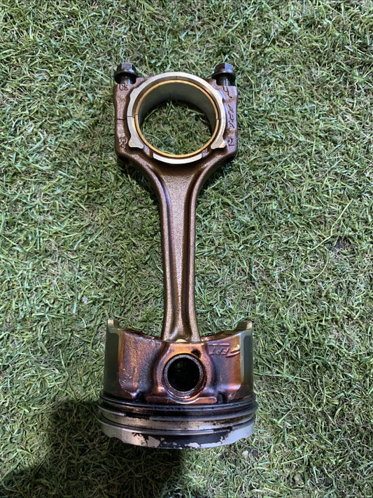 Pistone Motore Fiat 500 Abarth 2011 1.4 Benzina (3)