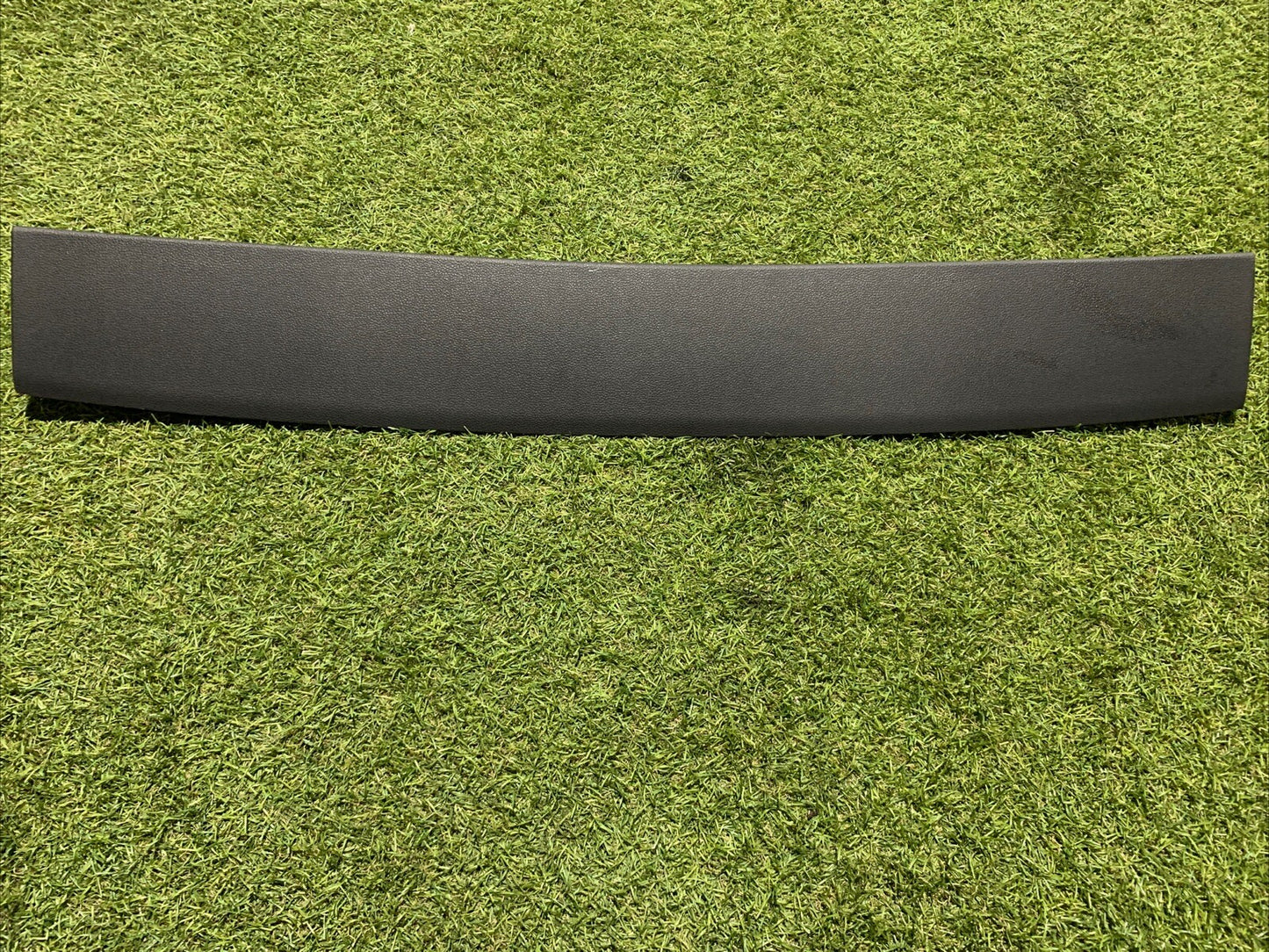 Rivestimento Cofano Posteriore Volkswagen Golf 8 5H6867707