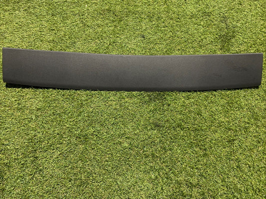 Rivestimento Cofano Posteriore Volkswagen Golf 8 5H6867707