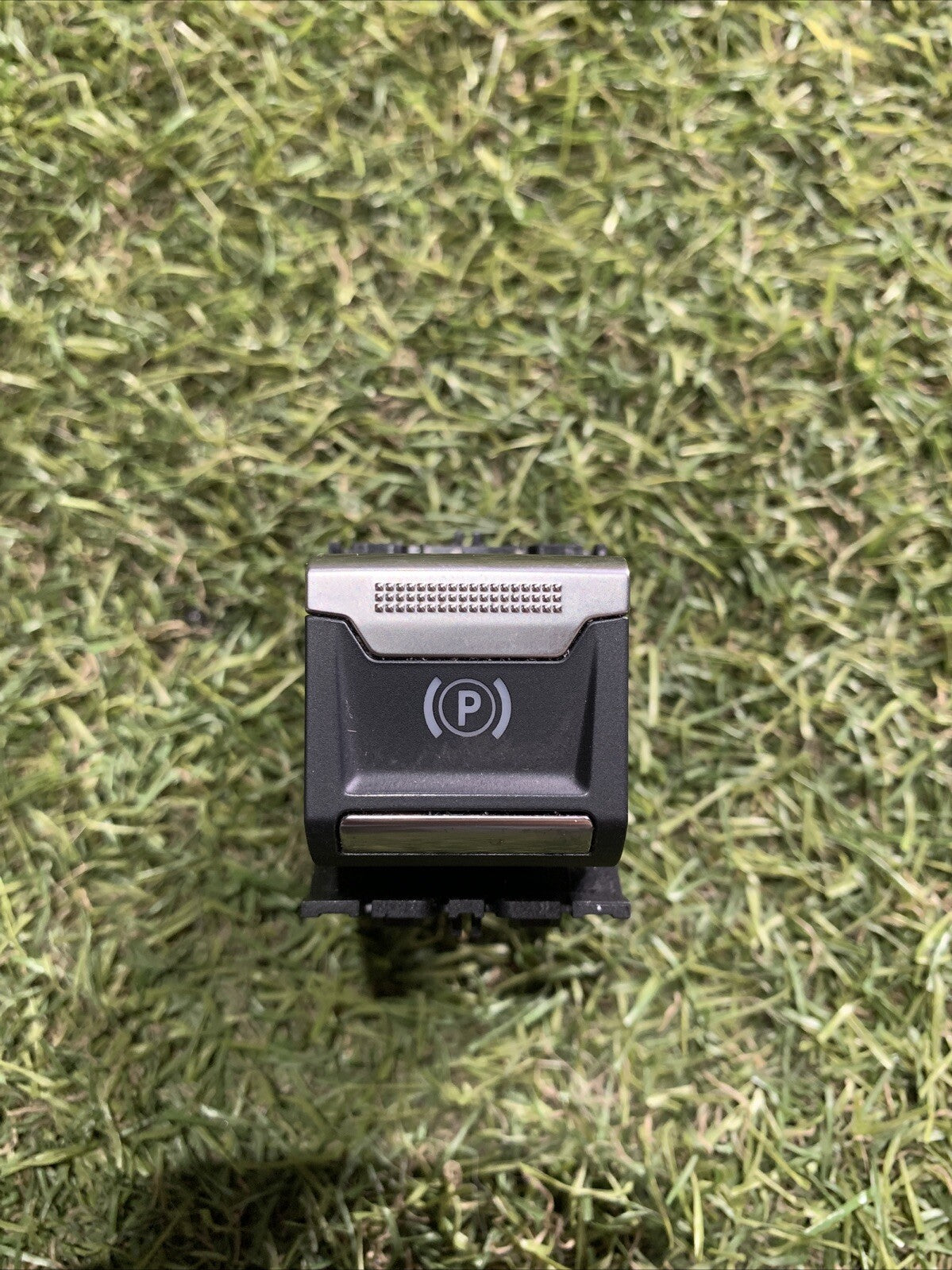 PULSANTE FRENO DI STAZIONAMENTO PER PEUGEOT 3008 Serie 9810593577 (16>)