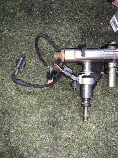 Flauto Completi Di Iniettori Volkswagen Golf 7 2.0 GTI Benzina 06K133317G