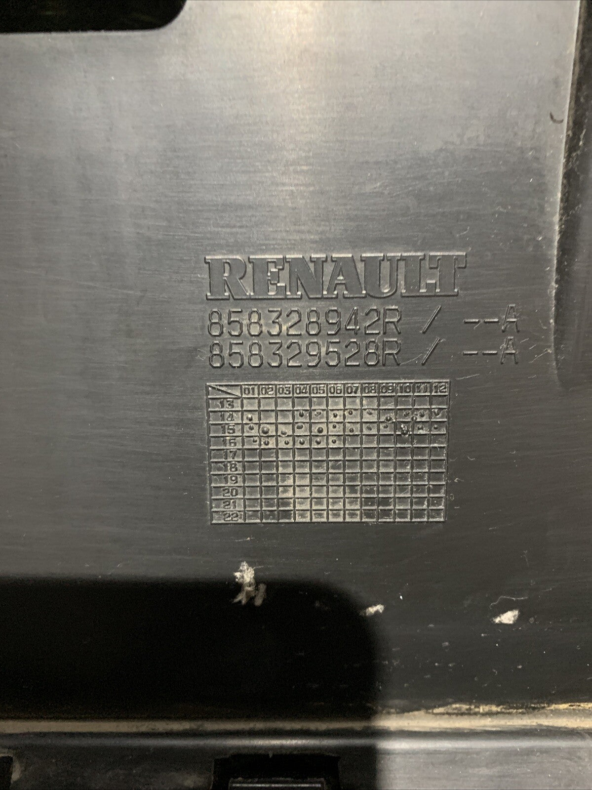 858328942R Modanatura paraurti posteriore per renault twingo 2014 in poi